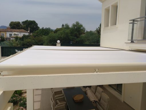 Toldo modelo veranda acabado