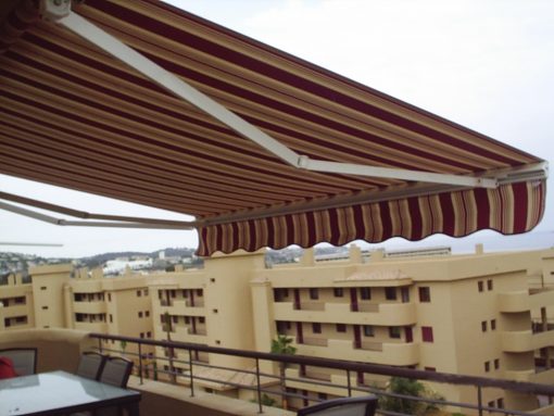 Reparación de toldos en Marbella